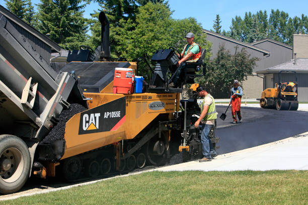 Best Commercial Driveway Pavers  in Twin Rivers, NJ